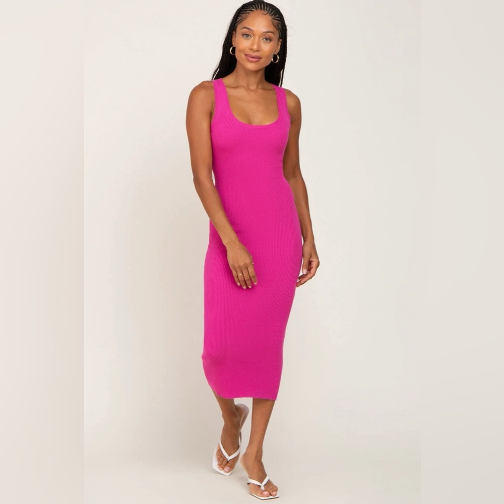 Pink blush dress. Ribbed material. Size M. Like new